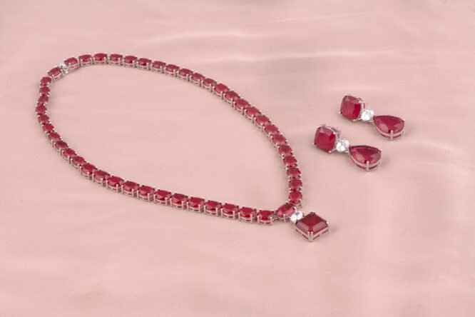 Maharani Emerald Moissanite Choker & Necklace Set with Meenakari