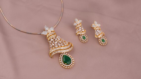 Anti-Tarnish Chain Pendant