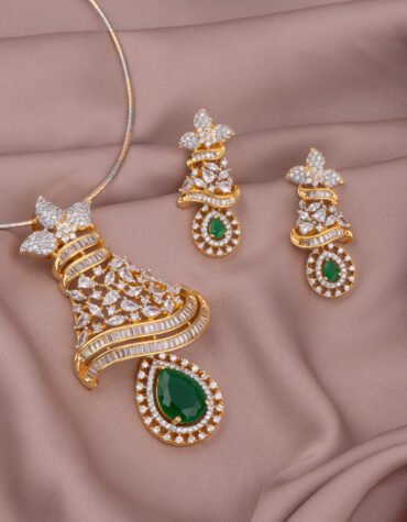 Anti-Tarnish Chain Pendant