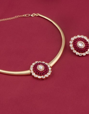 Matte Gold Plated Kundan Ruby Hasli Pendant