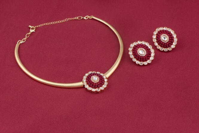 Matte Gold Plated Kundan Ruby Hasli Pendant