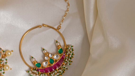 24 Carat Gold Polished Pachi Kundan Nath