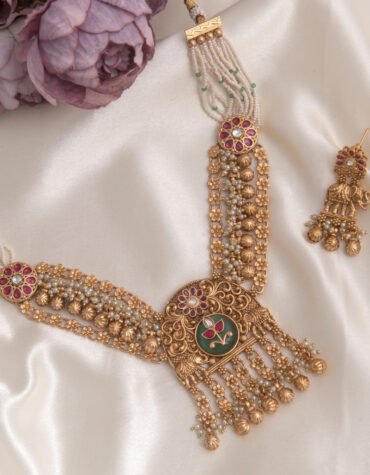 24 Carat Gold Polished Kundan Heritage Jewellery
