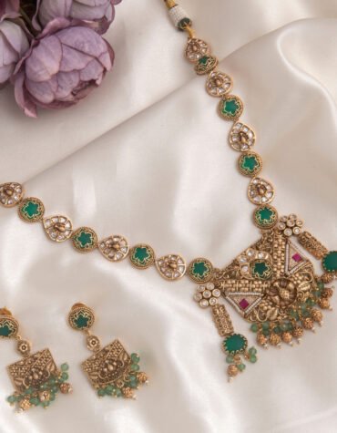 24 Carat Gold Polished Kundan Heritage Jewellery