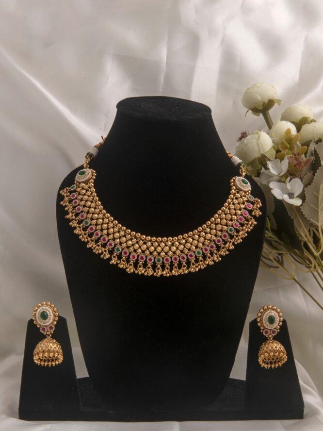 24 Carat Gold Polished Kundan Heritage Jewellery