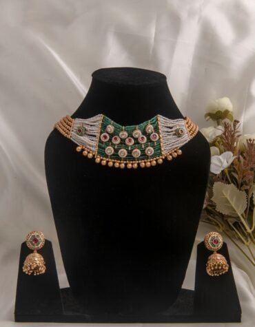 24 Carat Gold Polished Kundan Heritage Jewellery