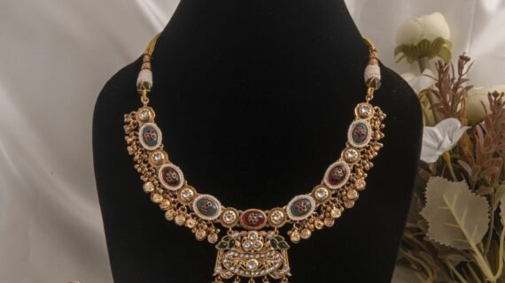 24 Carat Gold Polished Kundan Heritage Jewellery