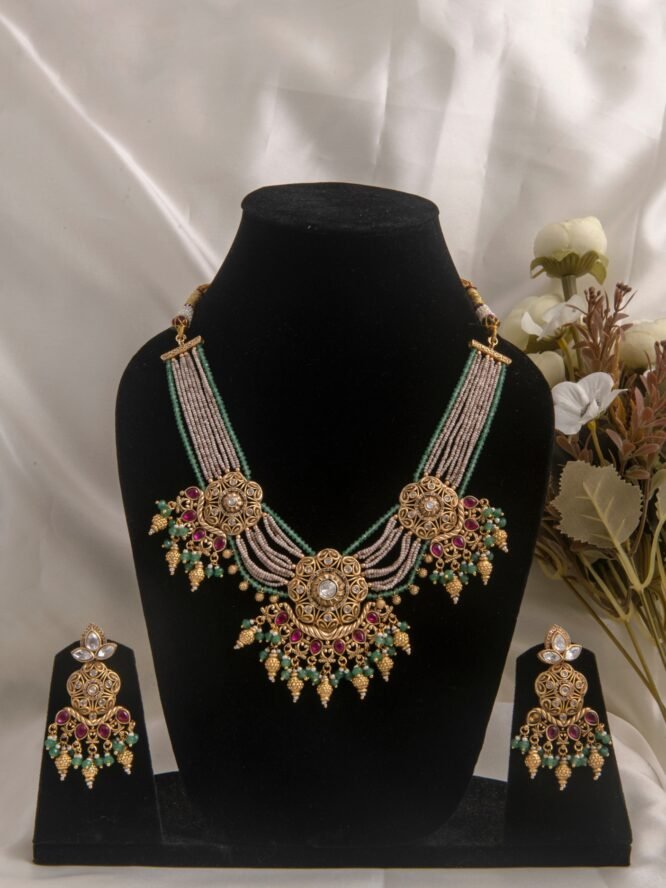 24 Carat Gold Polished Kundan Heritage Jewellery