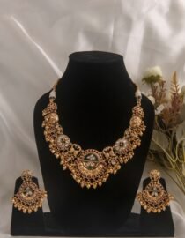 24 Carat Gold Polished Kundan Heritage Jewellery