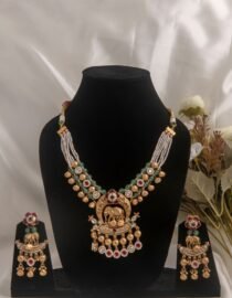 24 Carat Gold Polished Kundan Heritage Jewellery