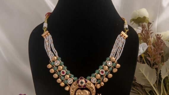 24 Carat Gold Polished Kundan Heritage Jewellery
