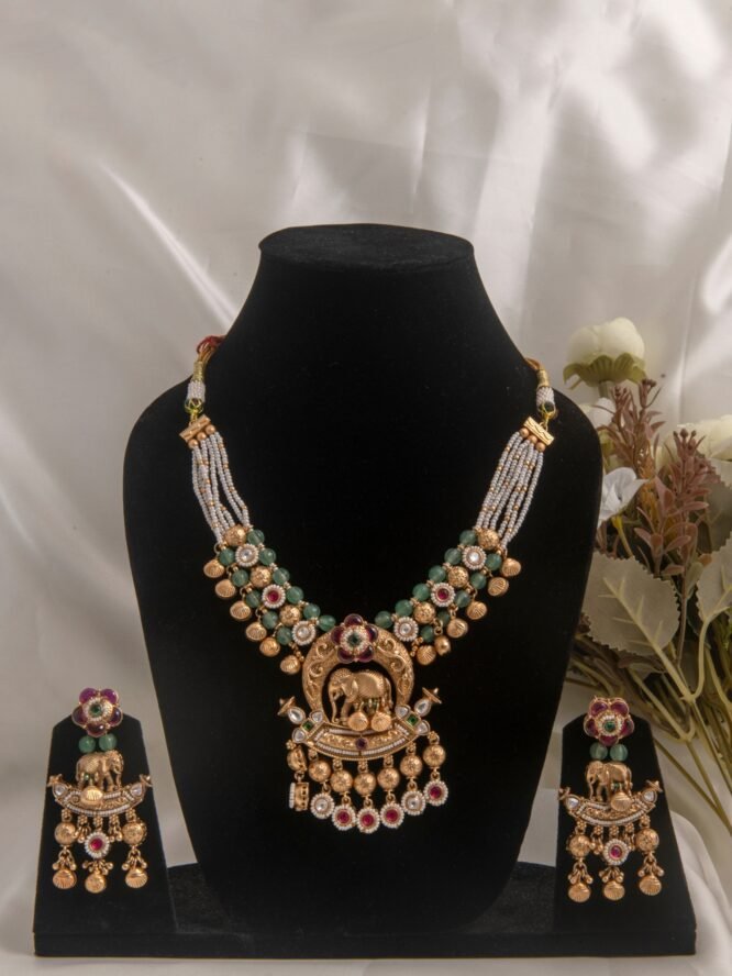 24 Carat Gold Polished Kundan Heritage Jewellery