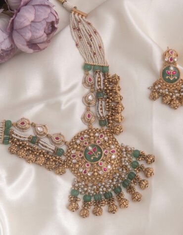 24 Carat Gold Polished Kundan Heritage Jewellery