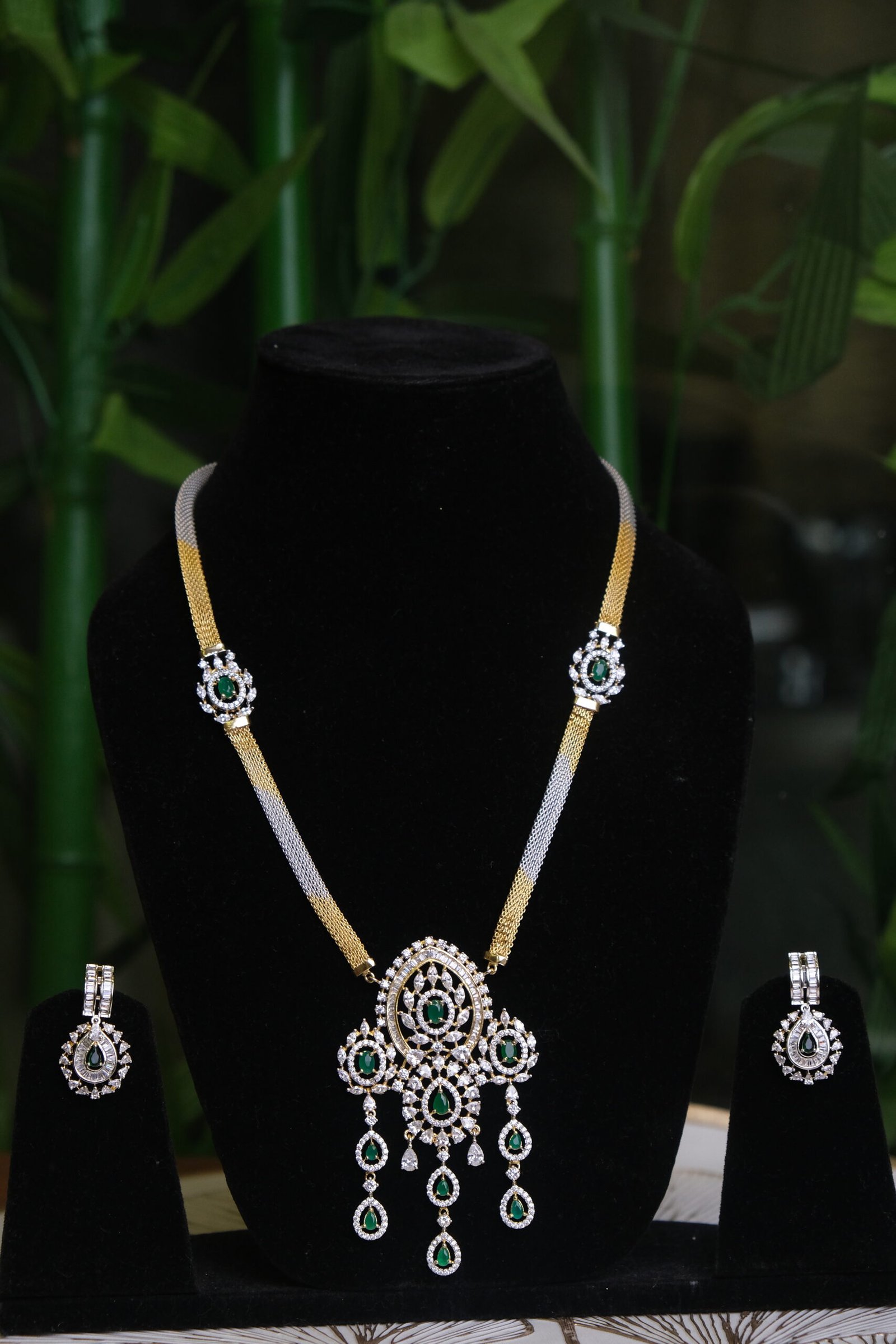 Dual Tone Green Stone Necklace Set