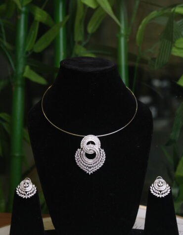 Minimal Pendant Choker Necklace Set