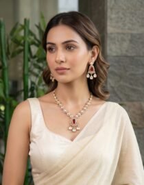 Kundan Pendant Necklace Set (Polki Style)