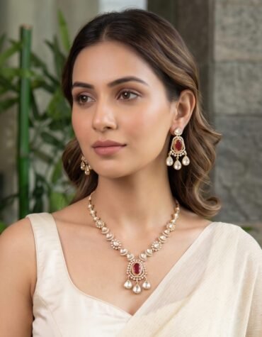 Kundan Pendant Necklace Set (Polki Style)