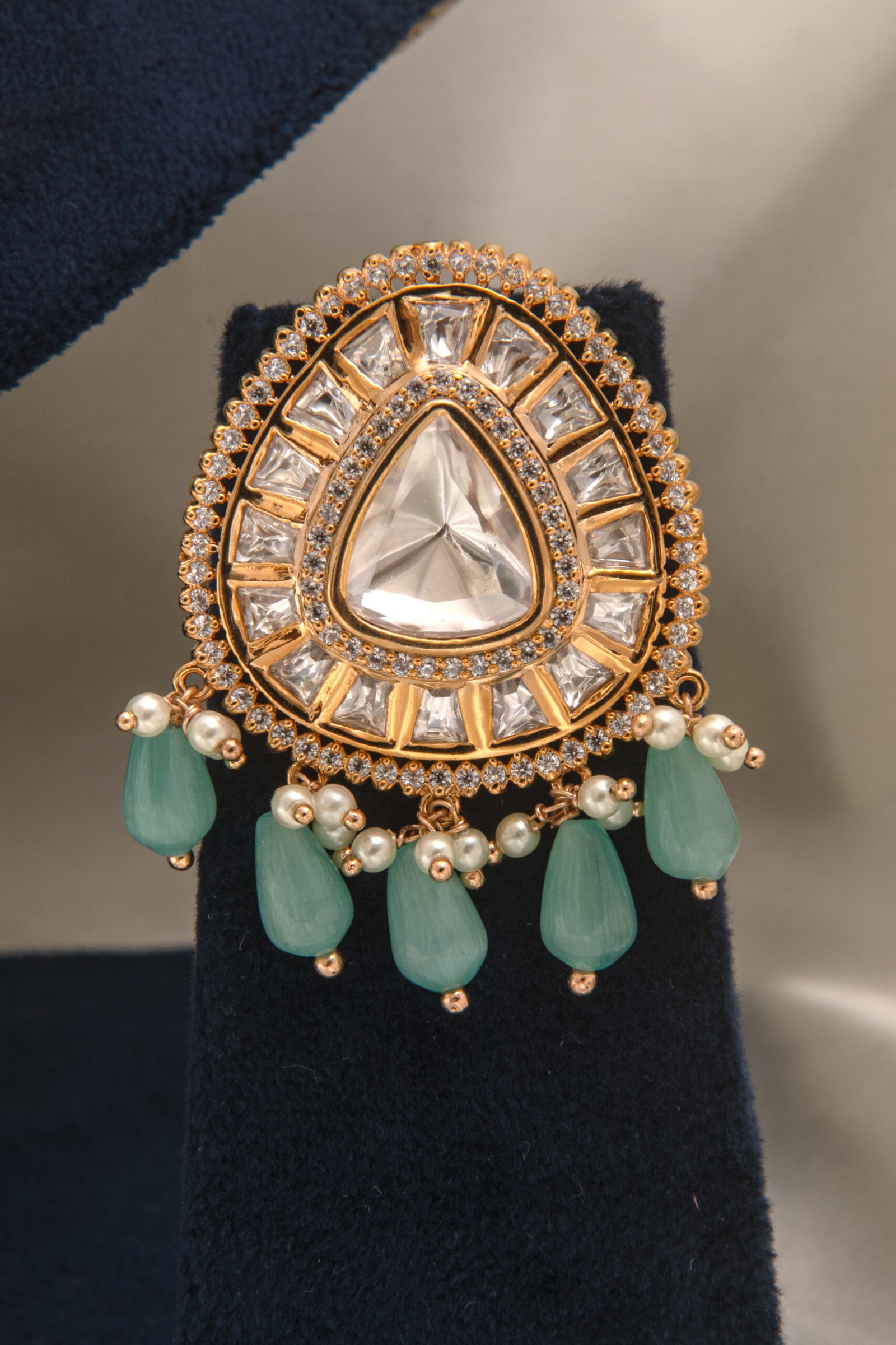 24 Carat Gold Polished Kundan Rajwadi Chokar Set - Image 5