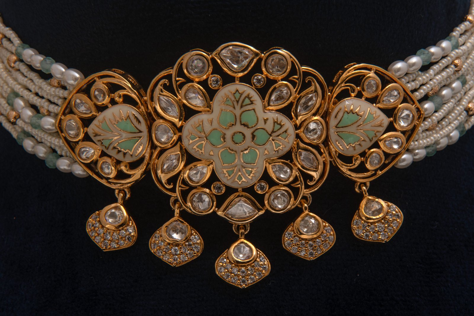 22kt Gold Polish Pista Mint Pachi Kundan Pearl Chokar Set with Mint - Image 6