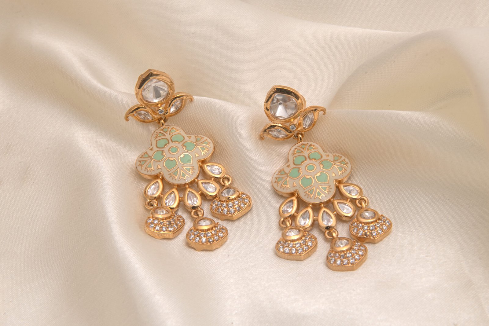 22kt Gold Polish Pista Mint Pachi Kundan Pearl Chokar Set with Mint - Image 3